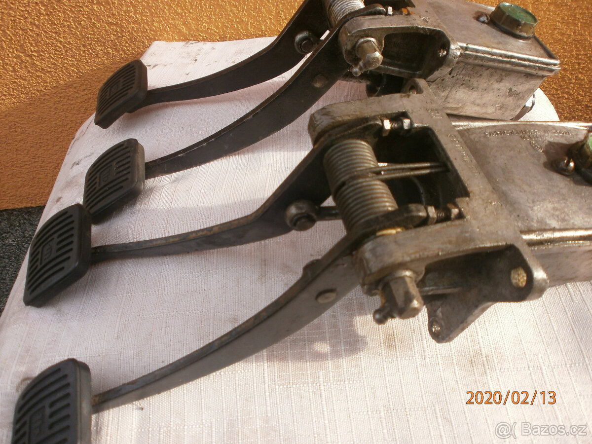 pedalovka skoda 1000 mb
