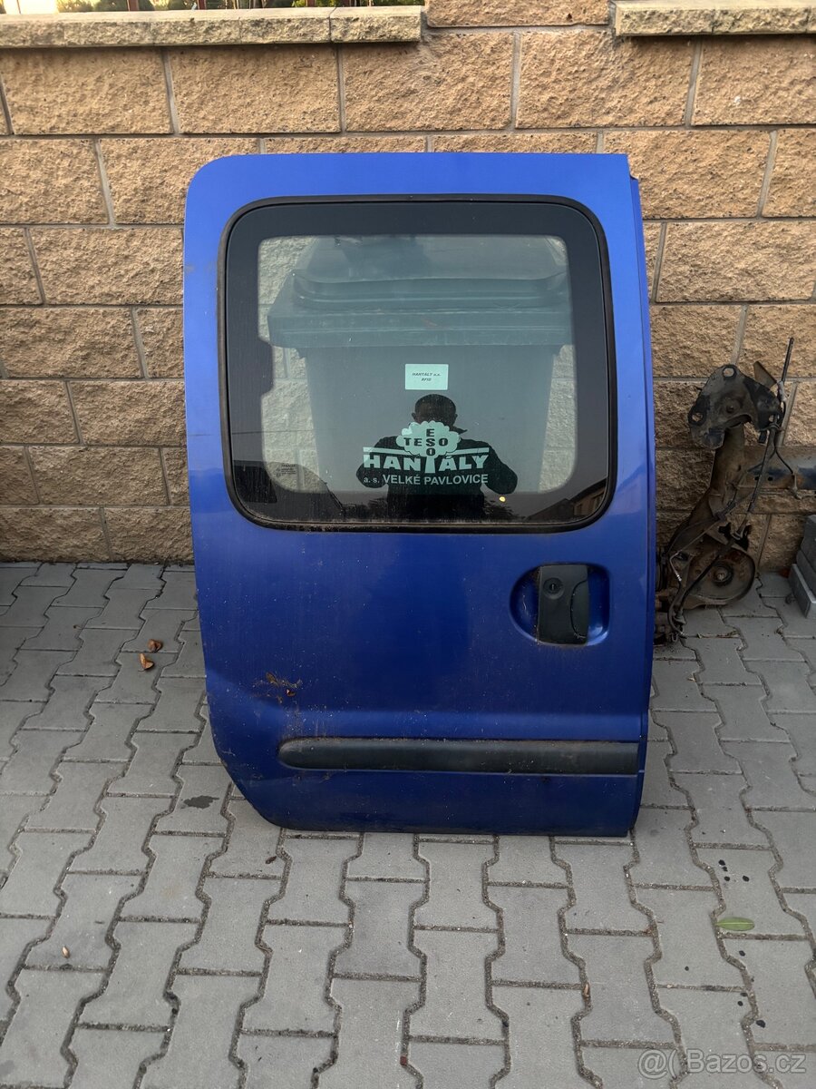 Prave posuvné dveře Kangoo 1