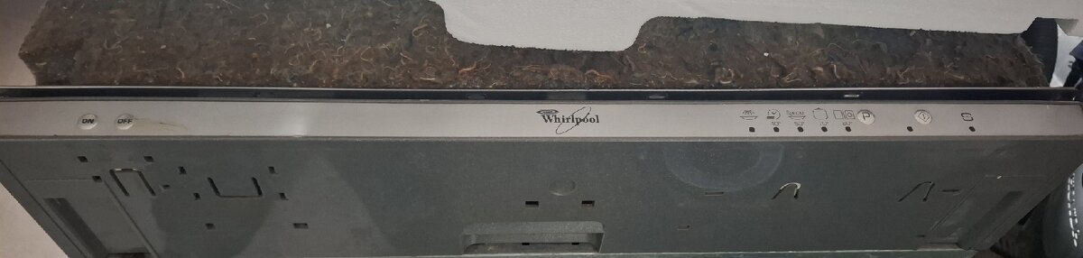 Myčka na nádobí Whirlpool vestavná - levně