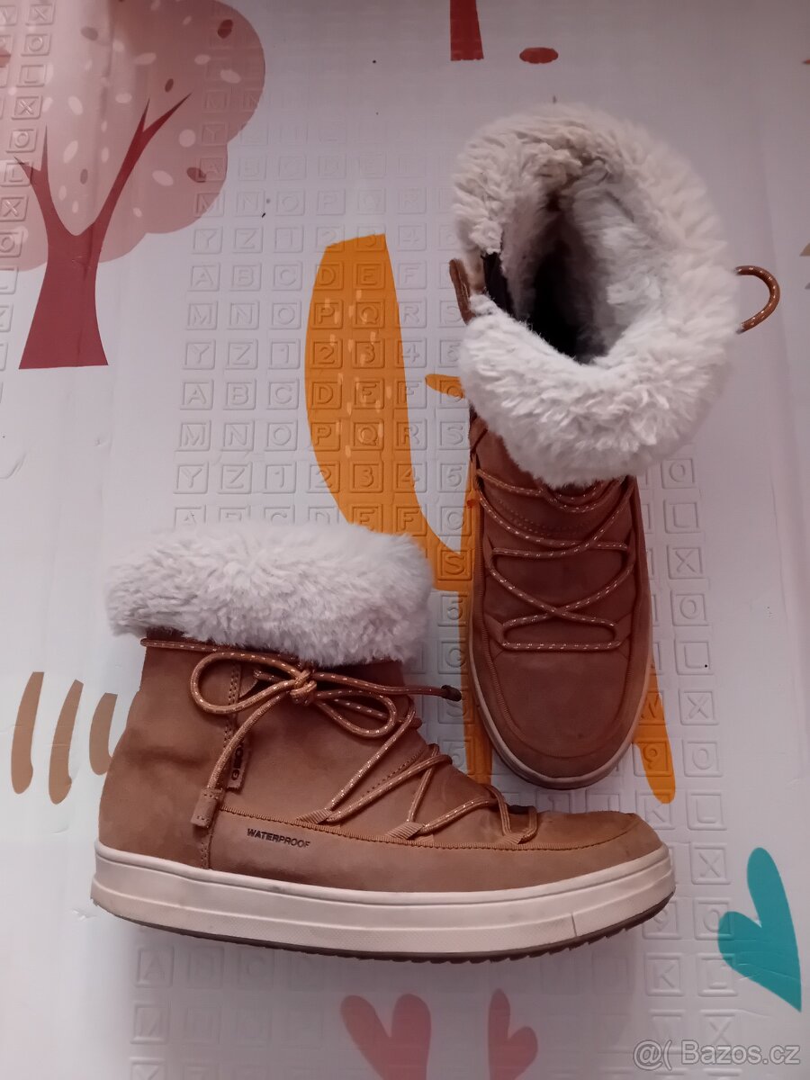 Dívčí zimní kotníkové boty zn. GEOX vel. 39
