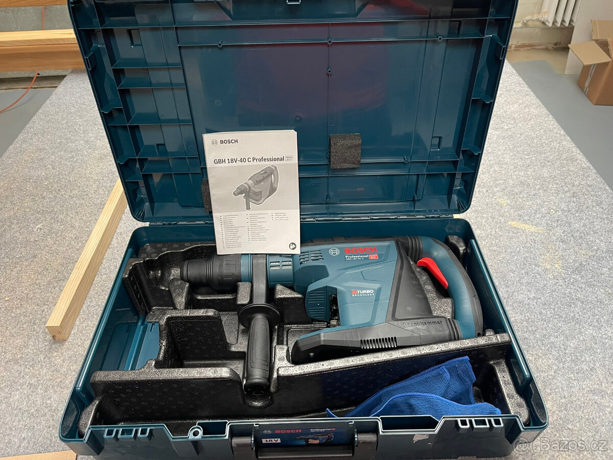 Bosch Professional aku vrtací kladivo GBH 18V-40 C - SDS Max