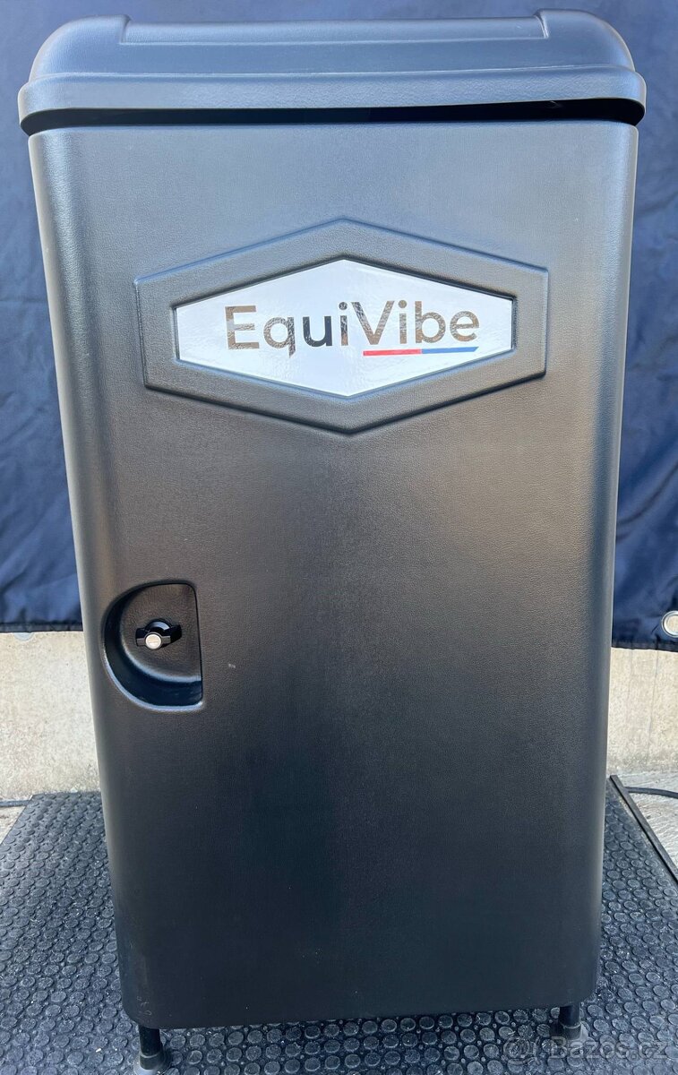 Bedna na jezdecké vybavení - cestovní - nová