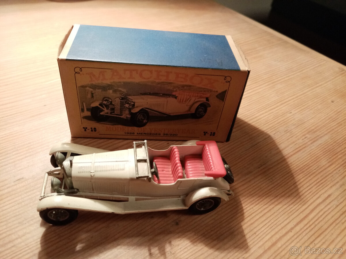 Autíčka Matchbox včetně krabičky