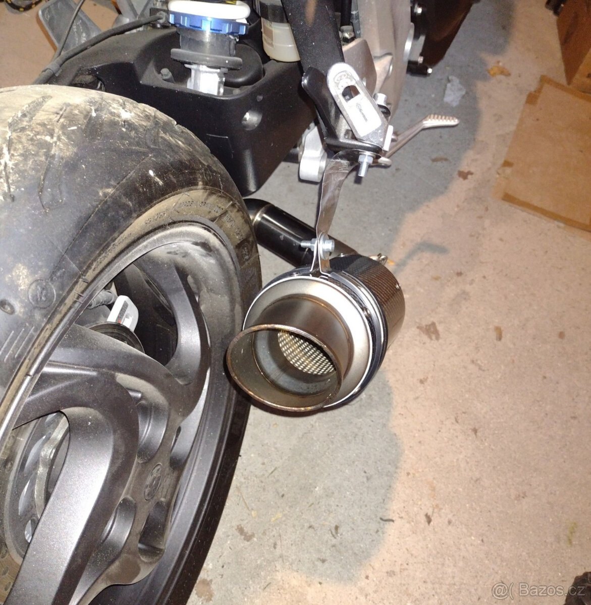 Výfukový systém decat widow tlumič Yoshimura CB1000R sc60