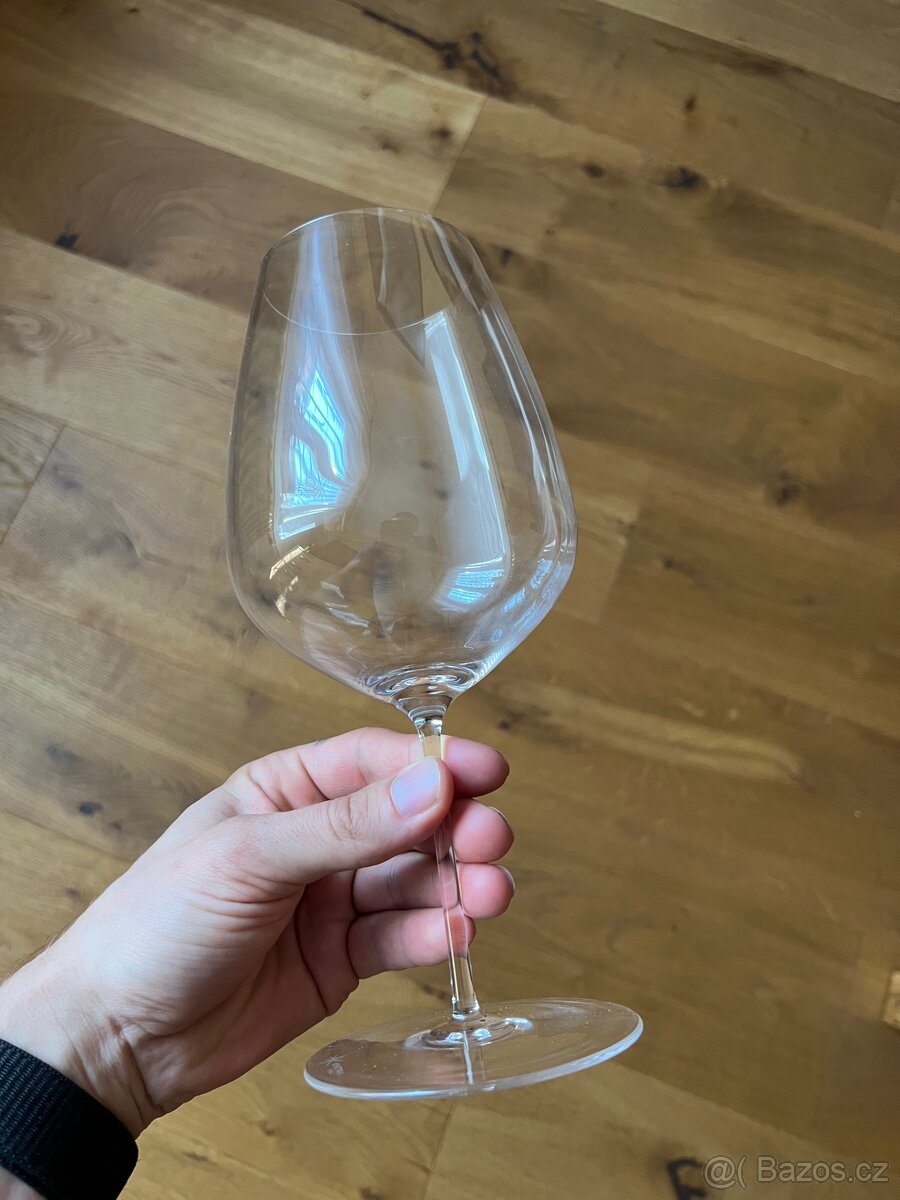 Sklenice na víno