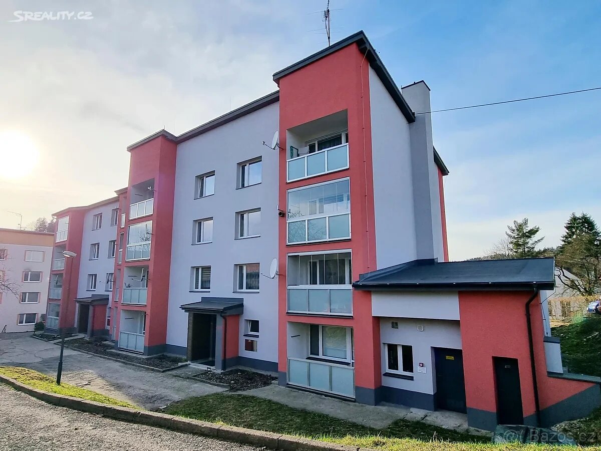 Pronájem bytu 3+1 79 m² Luční, Smržovka