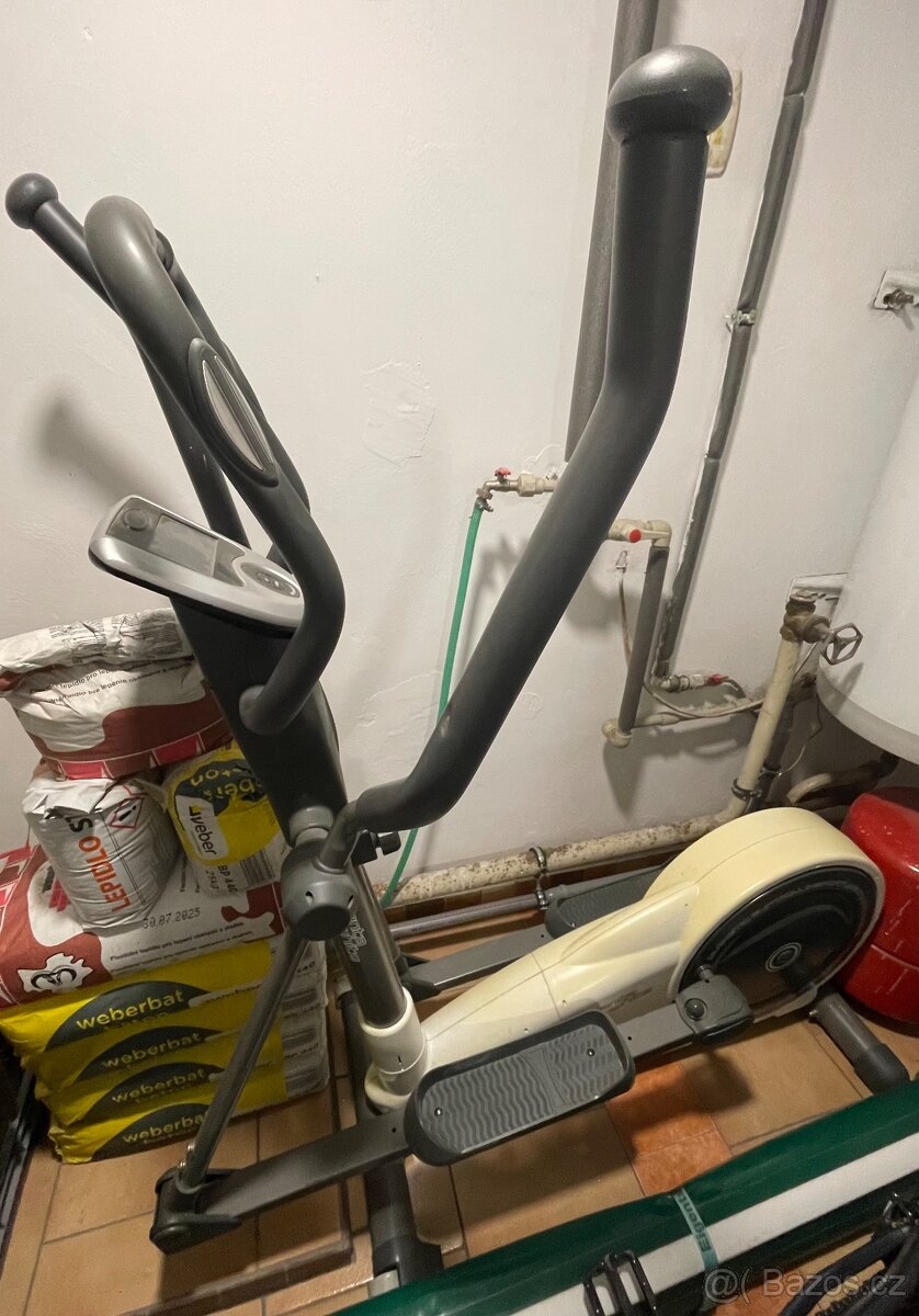 Eliptický trenažer