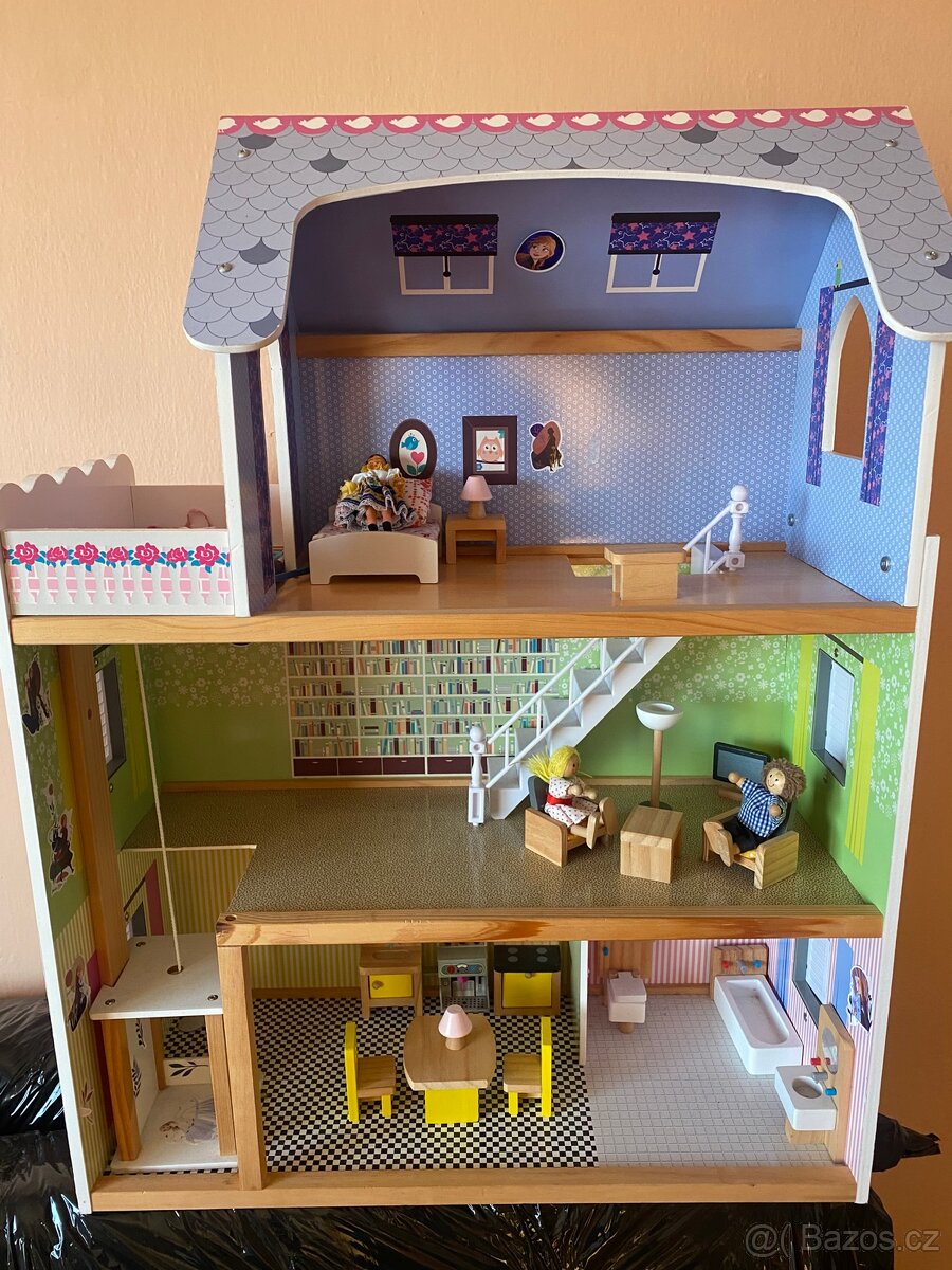 Domeček pro panenky