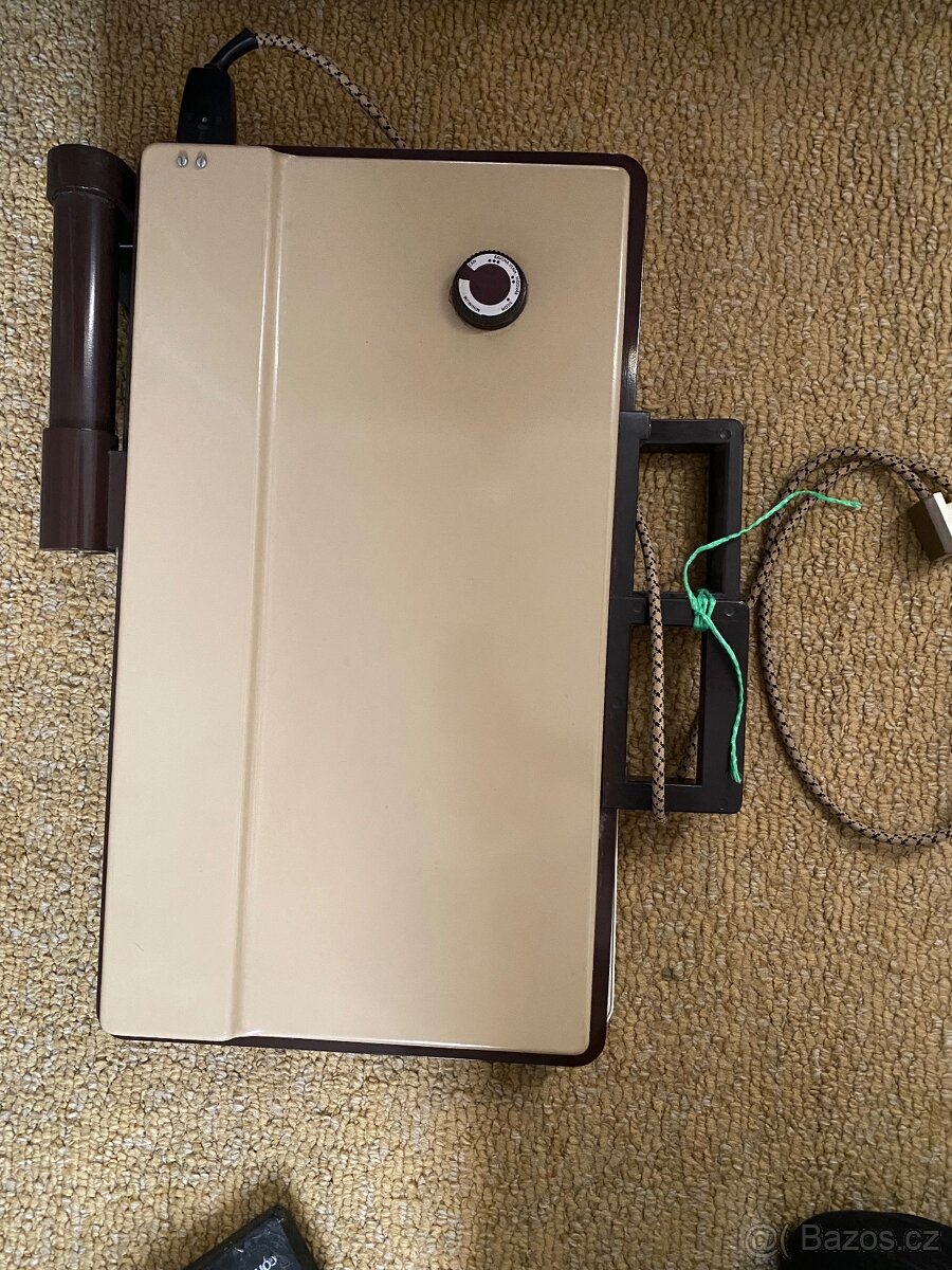 Elektrický ruční mandl