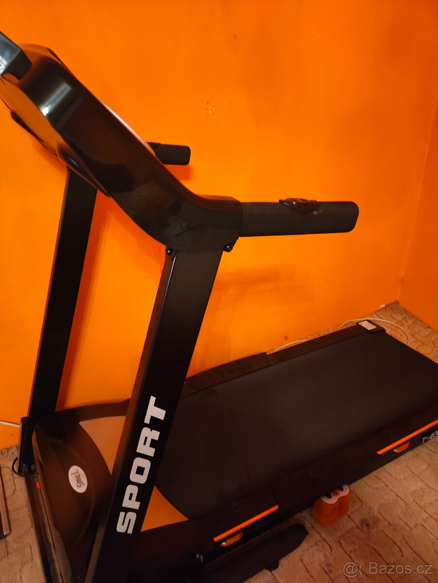 Běžecký pás HRS T-400S