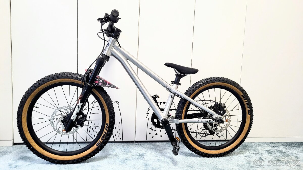 Early rider Hellion 20