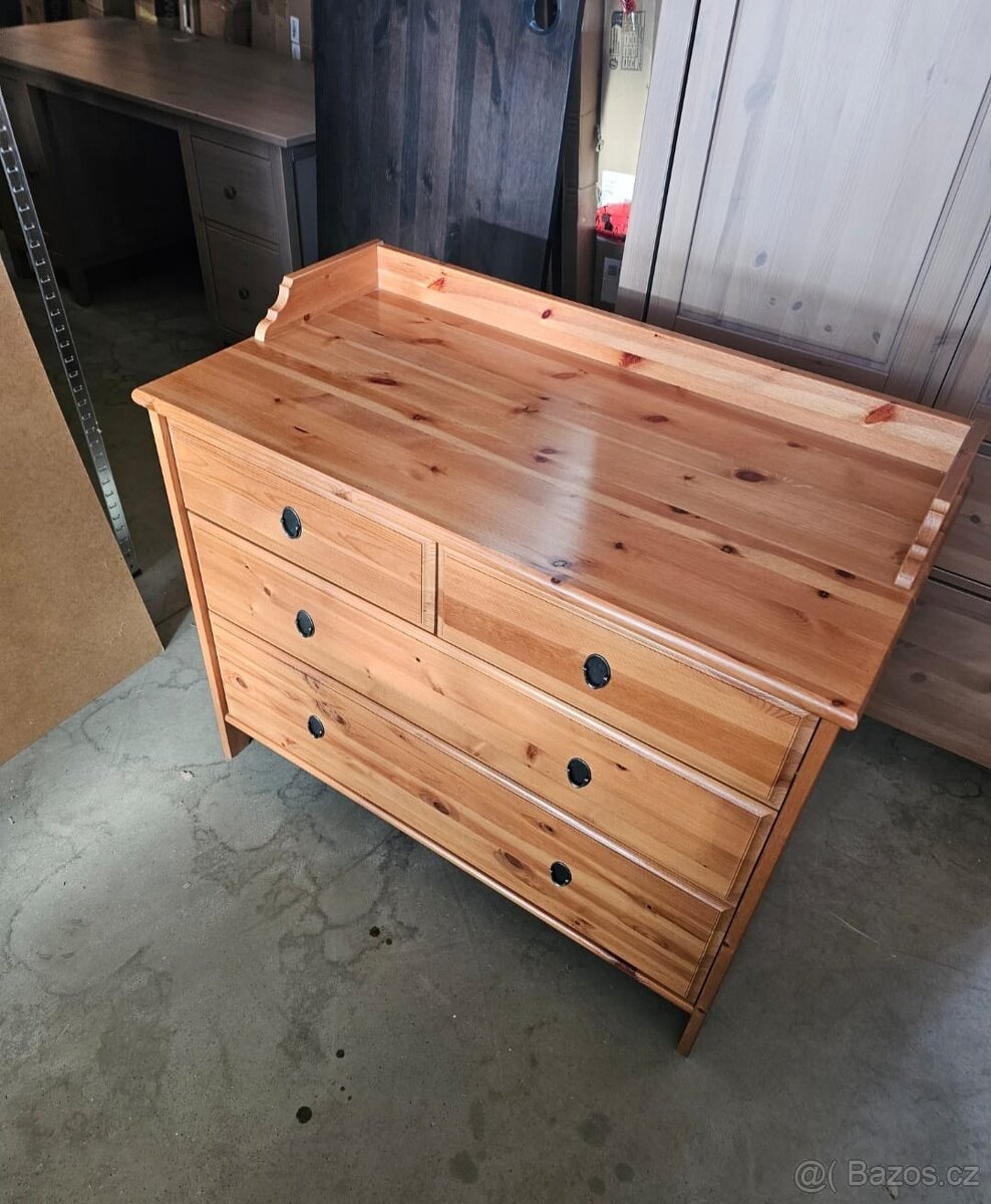 KOMODA IKEA LEKSVIK