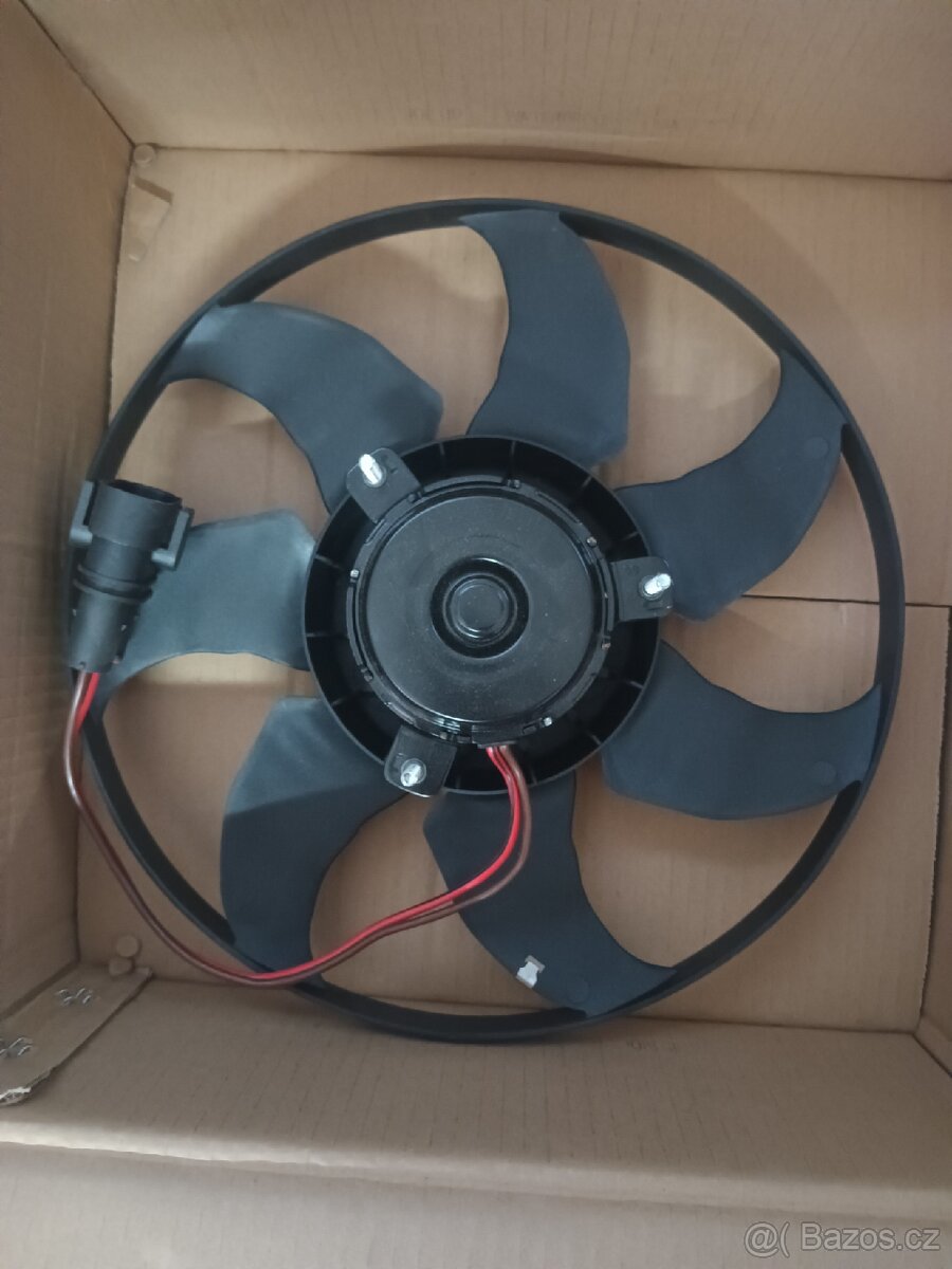 HELLA Větrák chlazení motoru HE 8EW009157-031