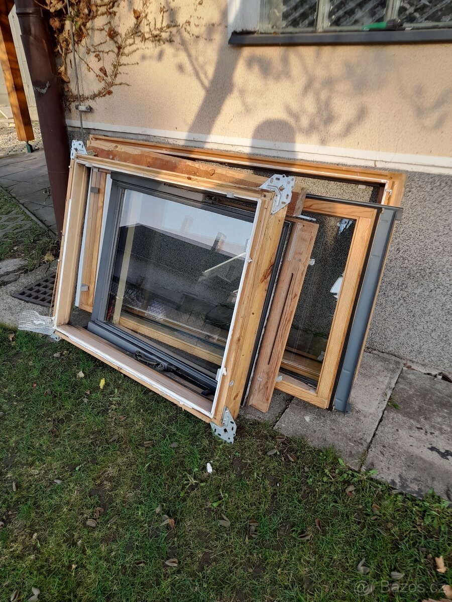 Střešní okna, včetně oplechování
