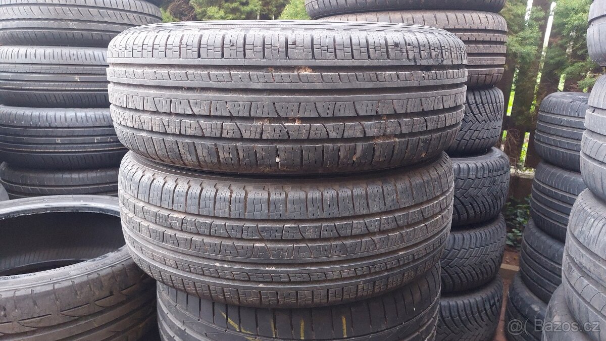 Pneu celoroční, 2 ks, rozměr 215/65/17, 99V, zn. PIRELLI