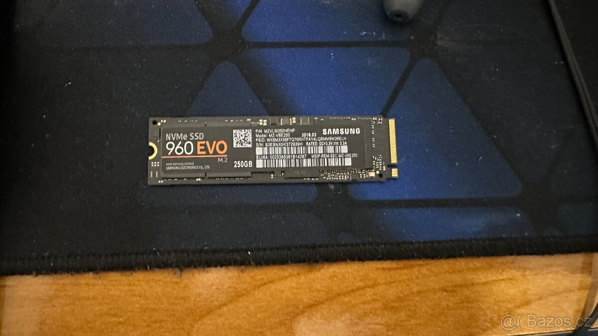 NVMe SSD Samsung 960 250GB - 3200/1500MB/s