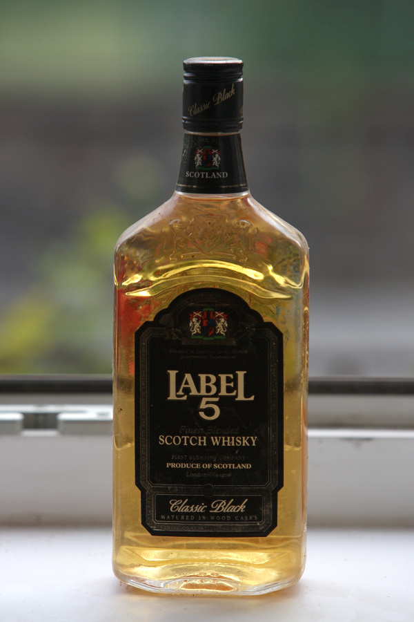 Destiláty - whisky, whiskey, vodka, koňak