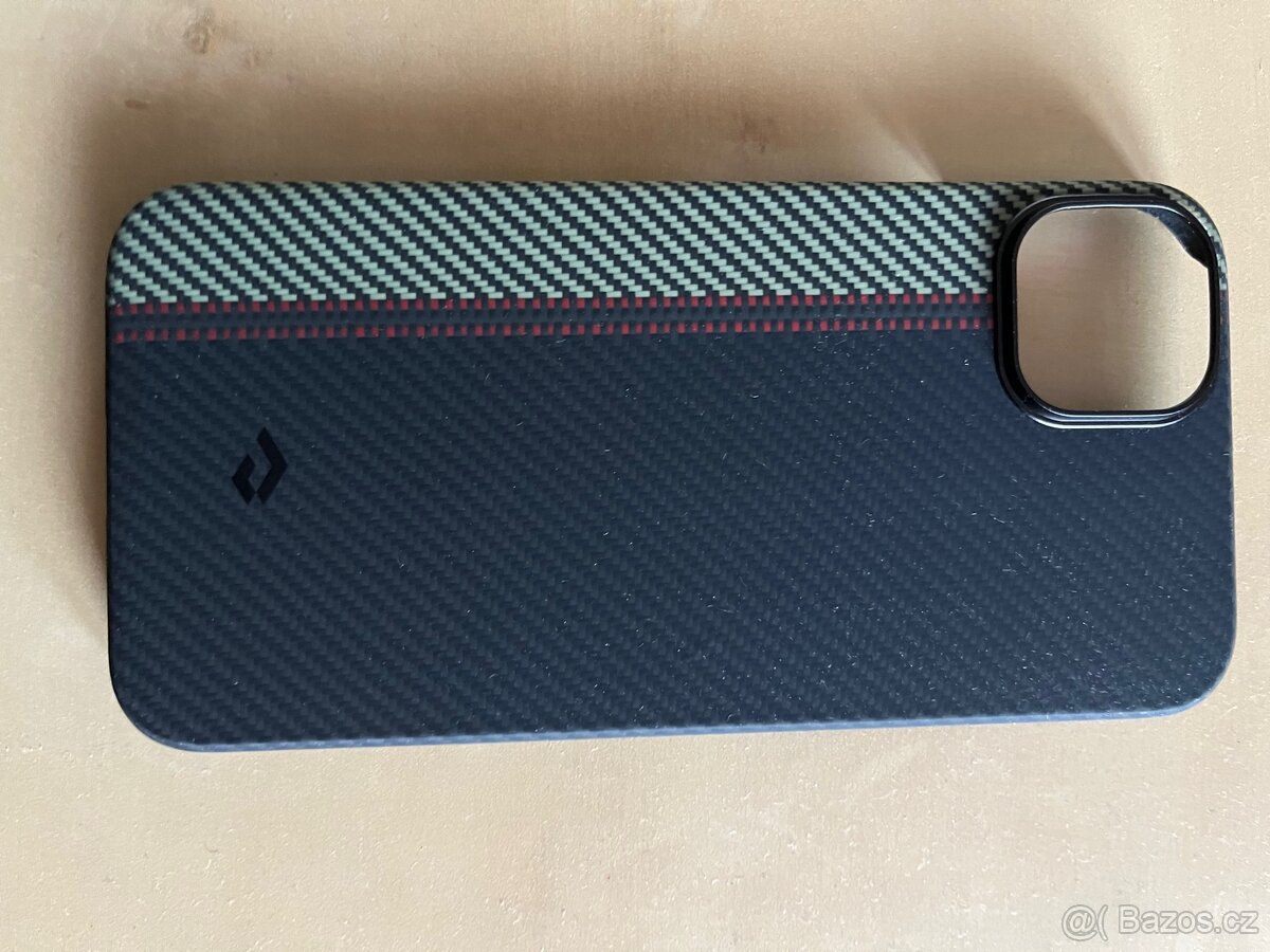 Prodám nový kryt Pitaka na iphon14plus
