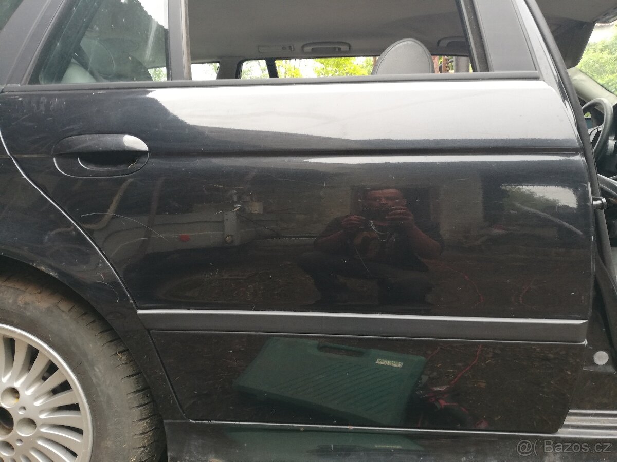 Dveře BMW e39 touring cosmosschwarz