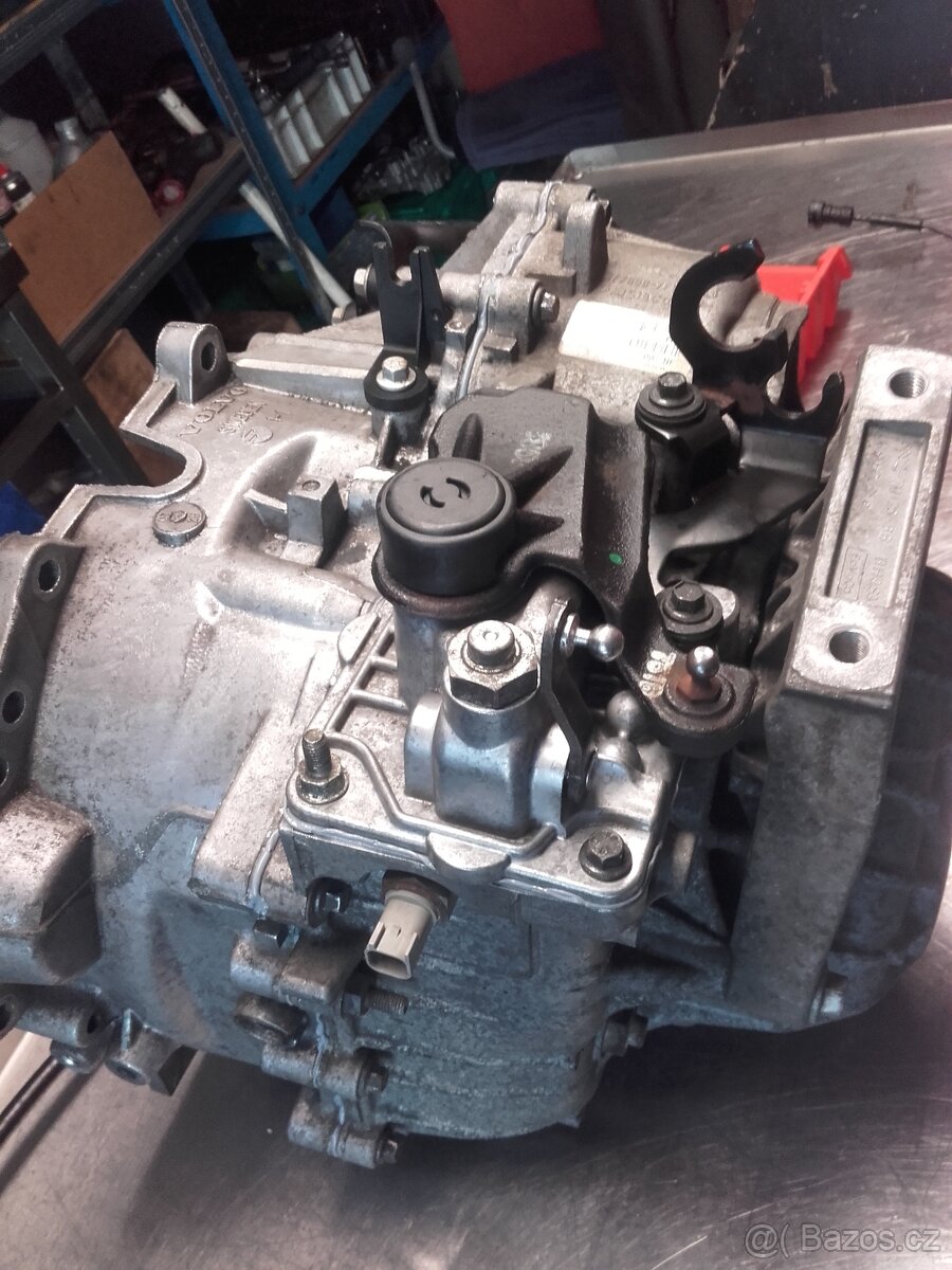 Volvo manuální převodovka 6 st. M66
