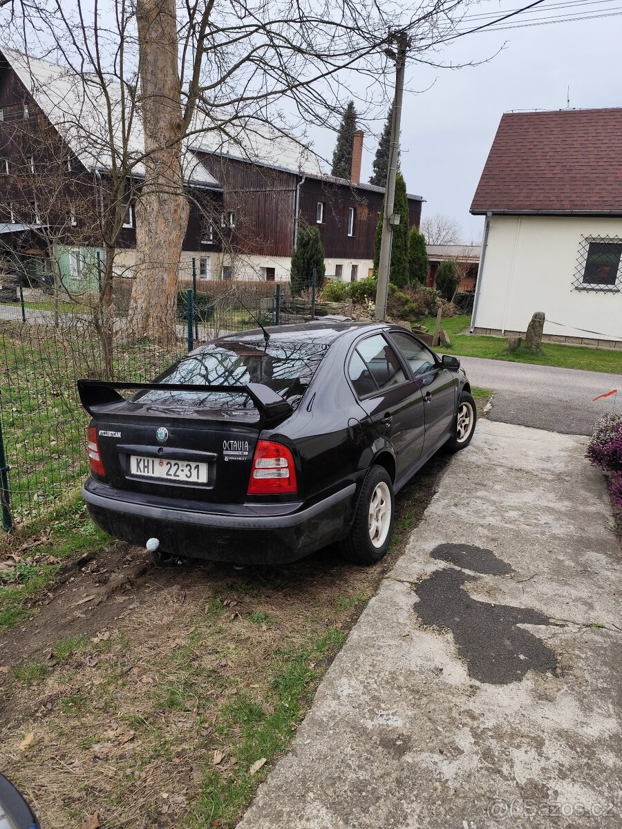 Škoda Octavia 1,