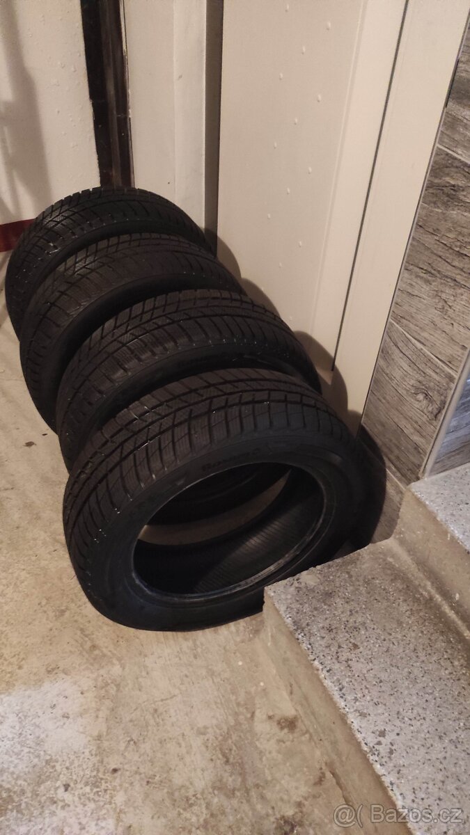 Prodám celoroční pneumatiky 4ks Barum Polaris 5