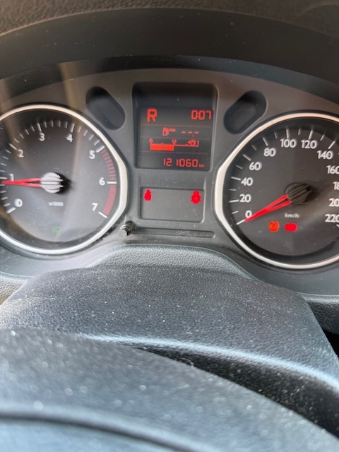 Rezervováno Prodám Citroen C-Elysee 1.2 vtiRezer