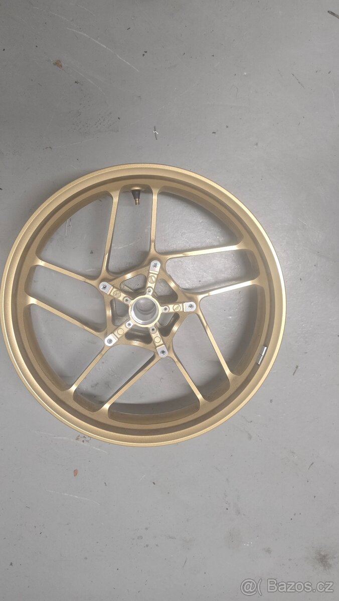 Přední kolo Yamaha Tracer 9 / MT-09 zlaté