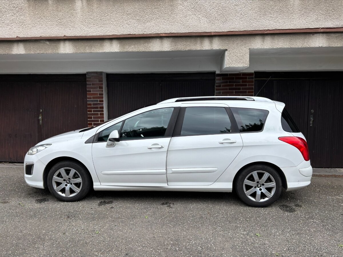 Peugeot 308 SW 1.6 HDi, 2014, 166k, klima, tempomat, tažné