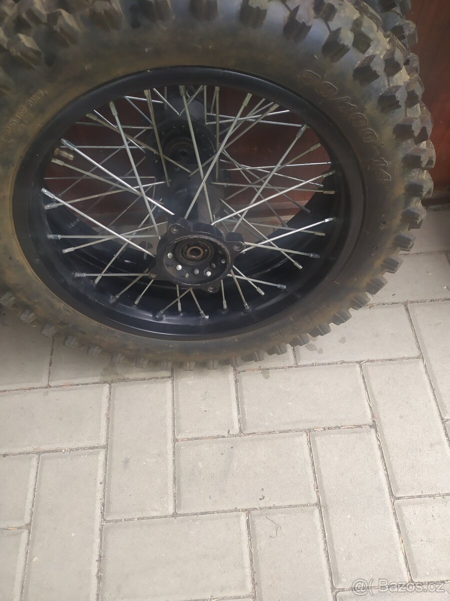 Prodám kola na pitbike 17/14