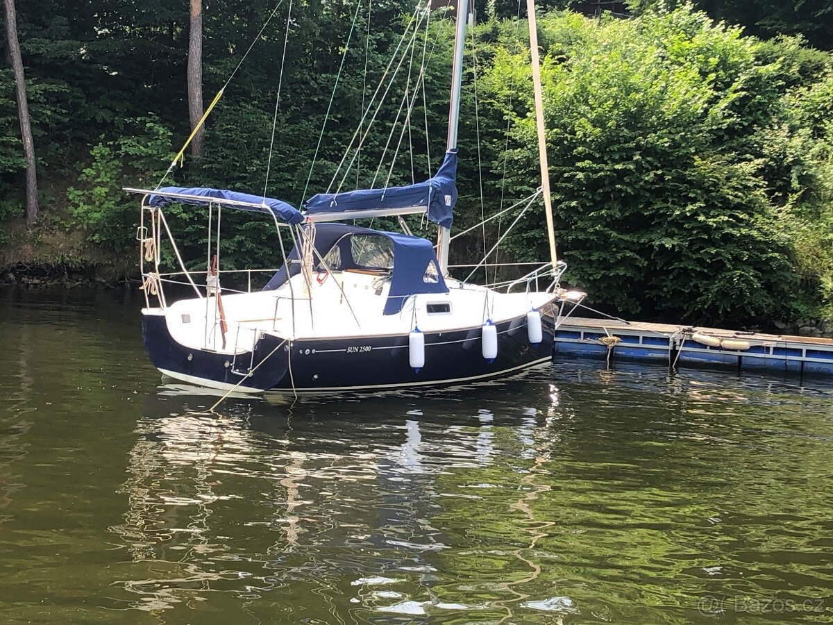 Plachetnice Jeanneau SUN 2500