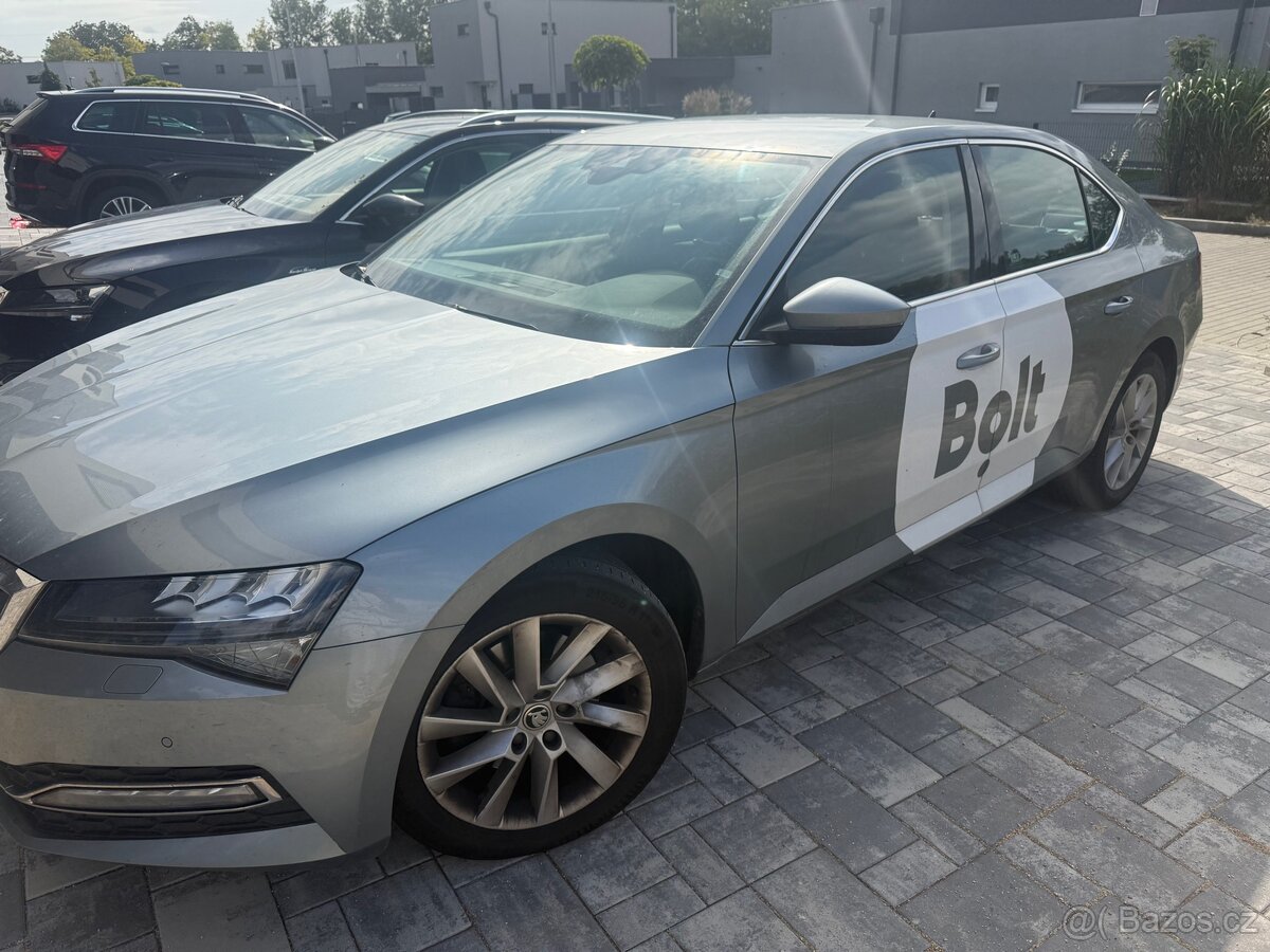 Pronájem Superb 2019 Taxi Bolt Uber 2.0 TDI automat