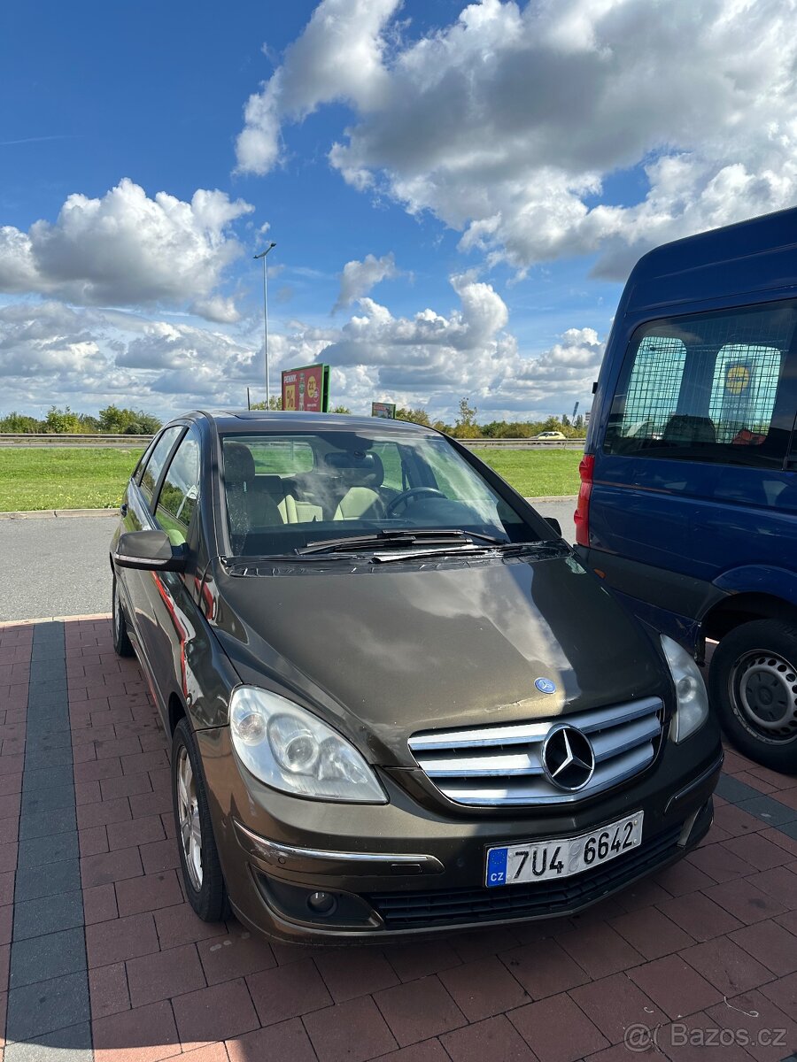 Mercedes Benz 200 B Turbo, 2010, manuál, 333.000km