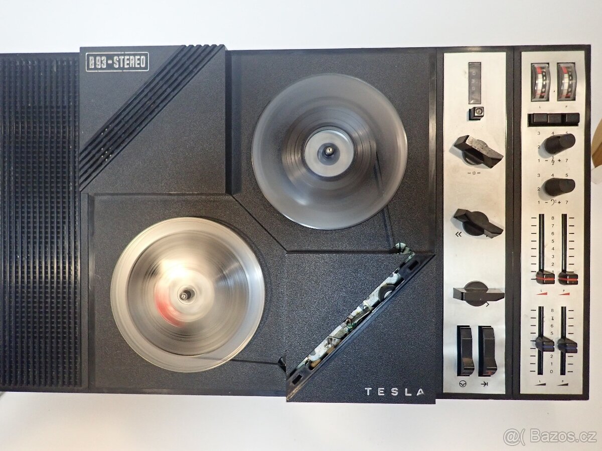 Tesla Pardubice Stereo kotoučový magnetofon B93