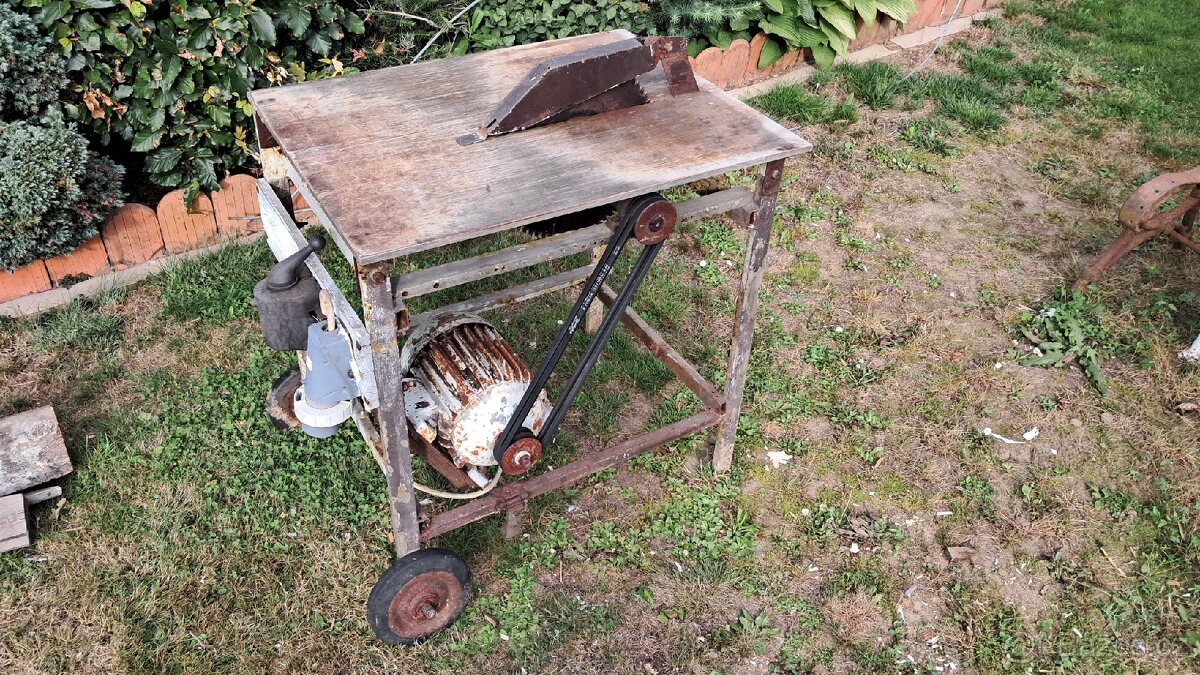 Stolní pila cirkulárka