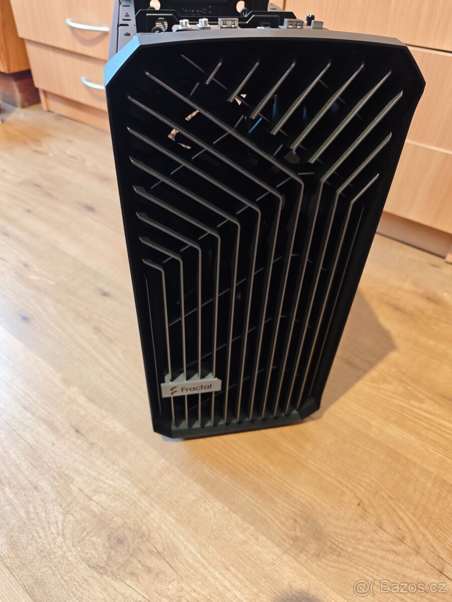 Pc skříň Fractal Design Torrent Compact black solid