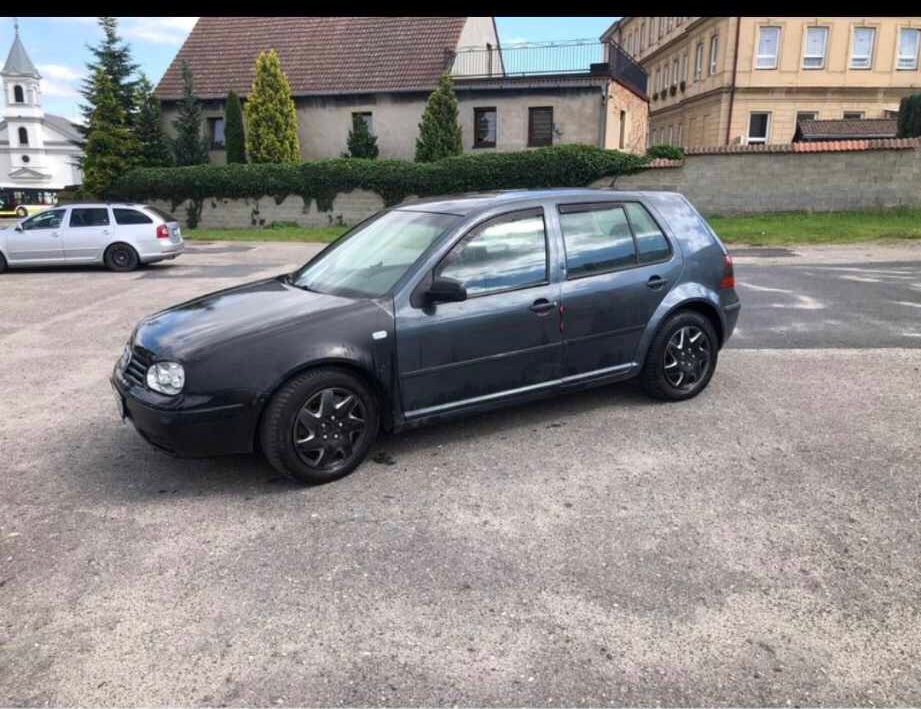 Prodam VW Golf IV 1.6 SR za 13999kč