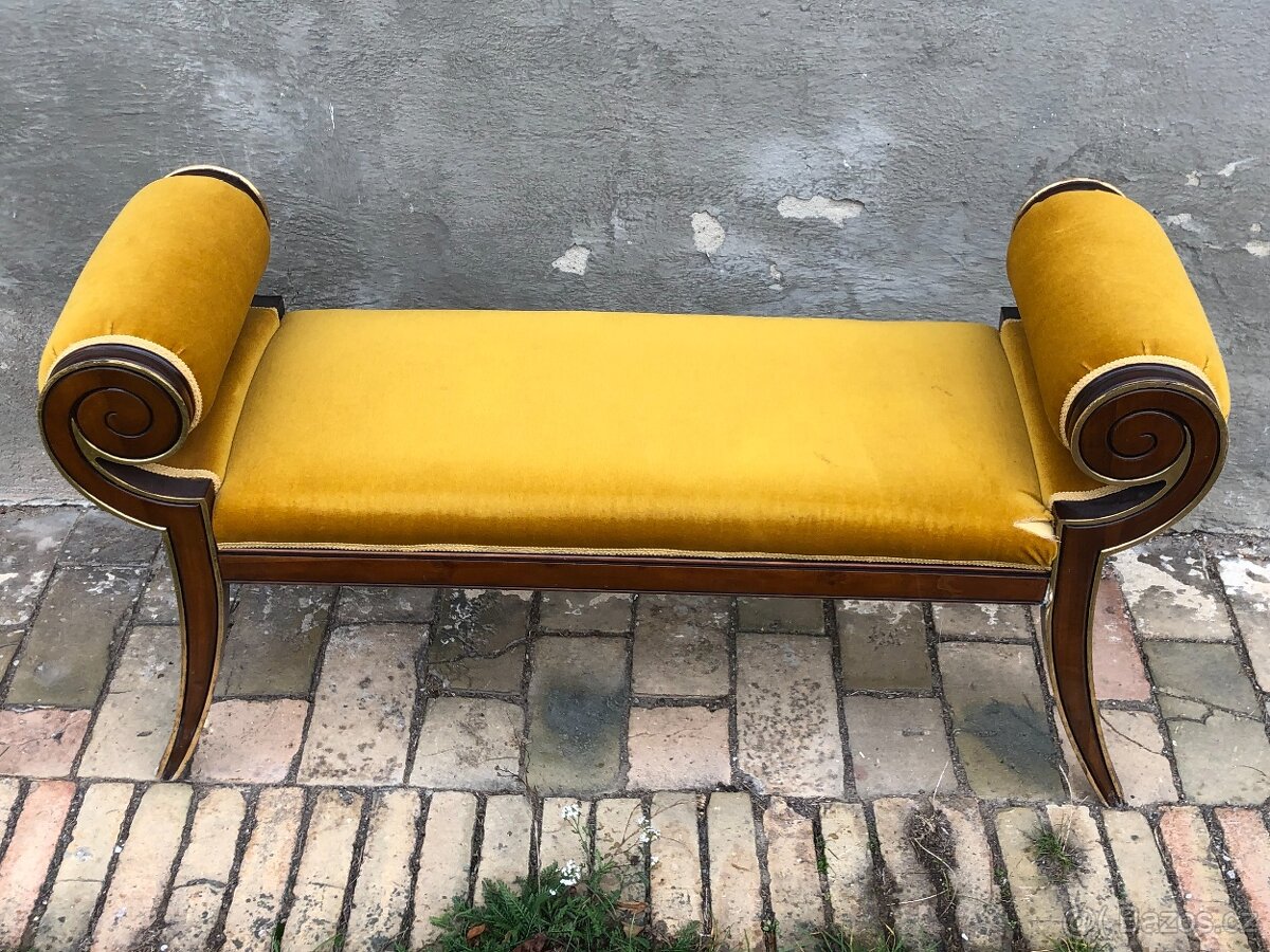 Krásné sofa lenoška replika (NL09)