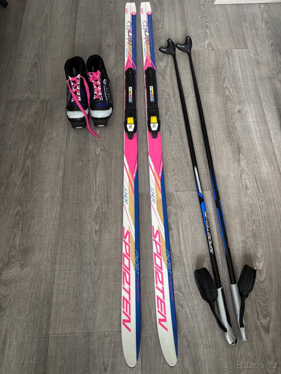 Běžky Sporten 150cm, boty EUR35, hůlky 110cm
