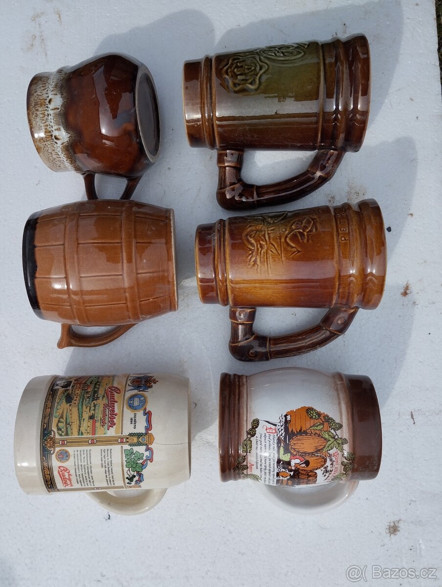 Staré keramické korbely