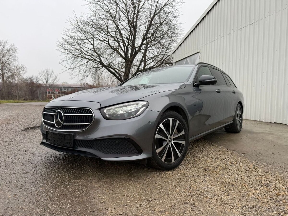 Mercedes Benz E300de T Saloon