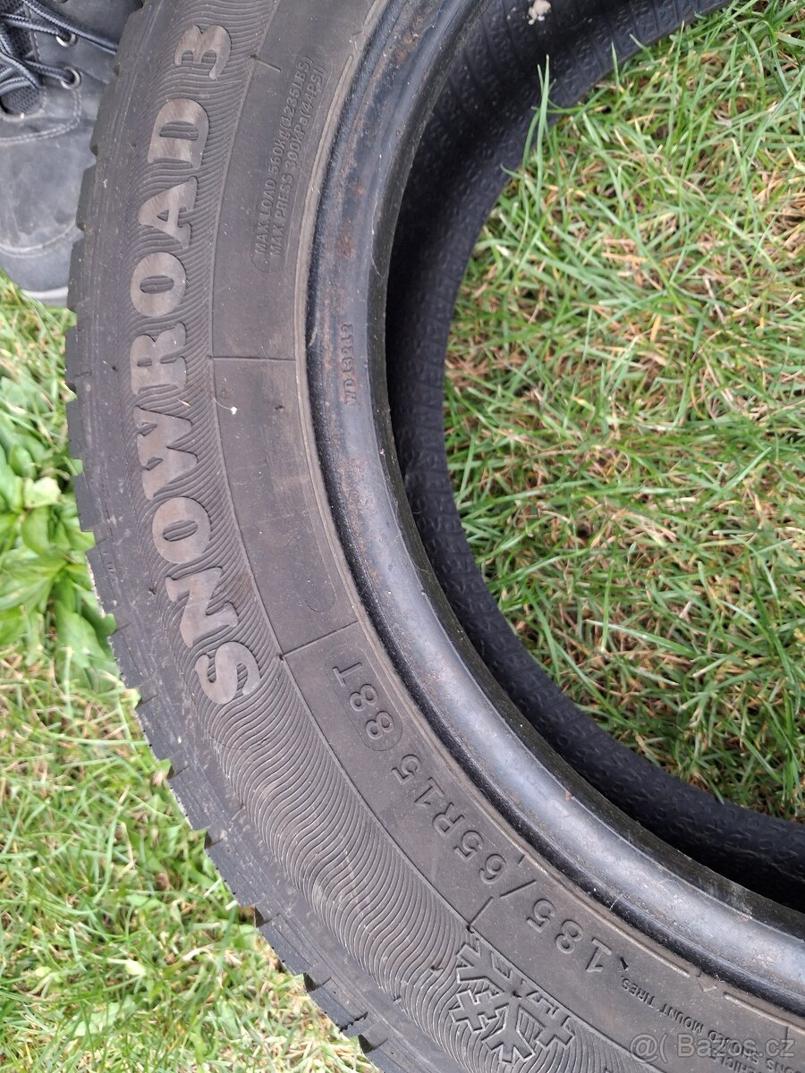 Zimní pneu 185/60 R15