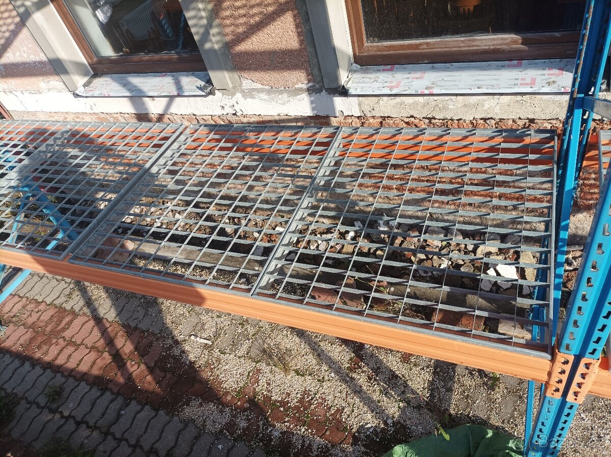 Paletové rošty do regálů