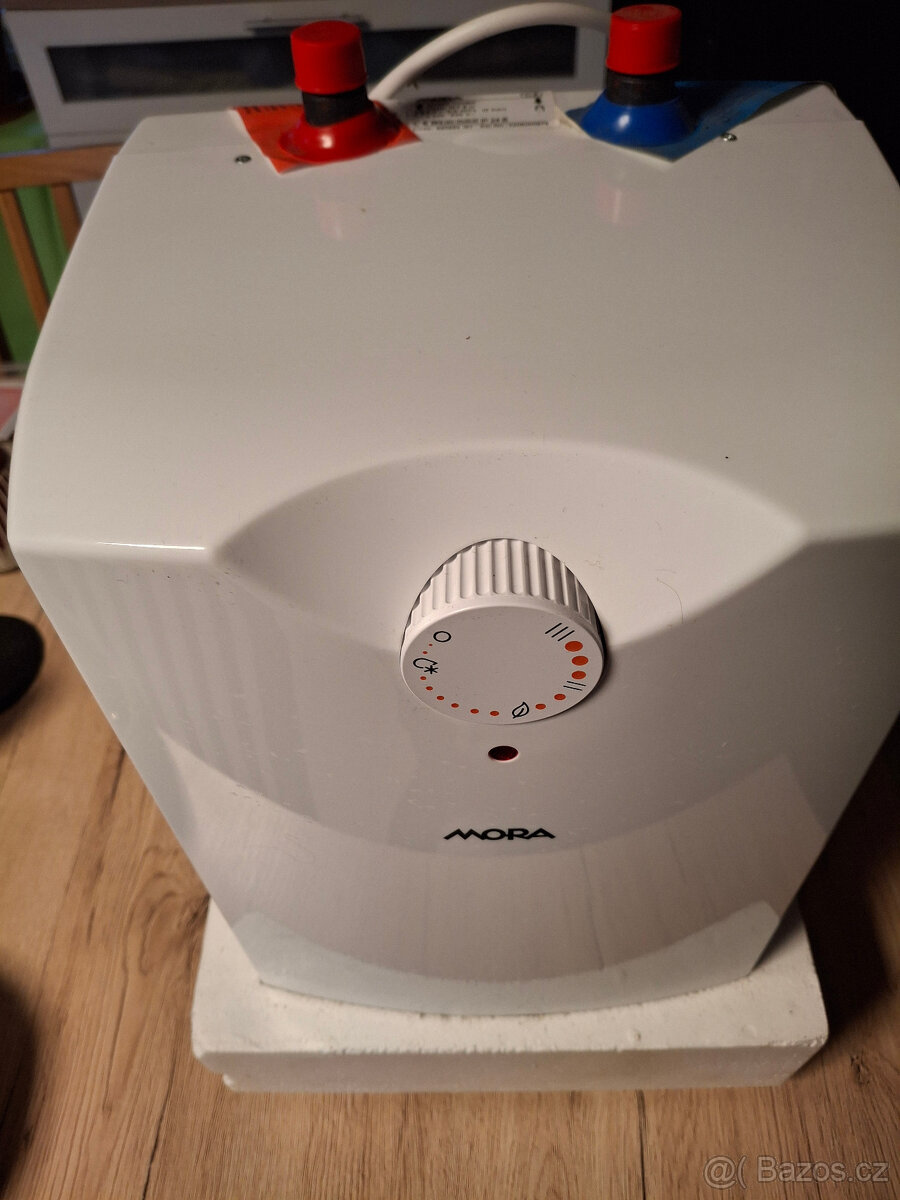 Průtokový ohřívač Mora TOM5P
