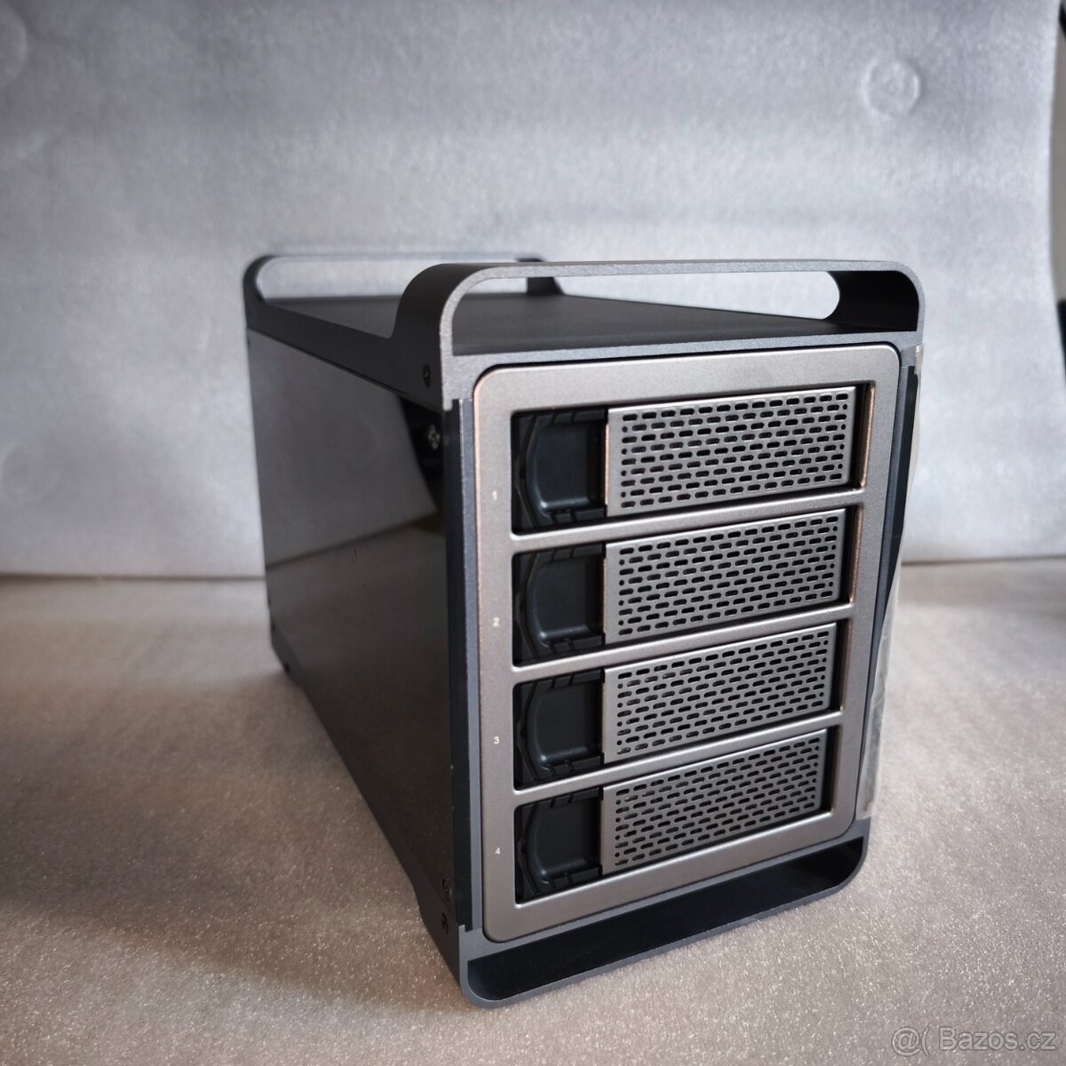 Externí boxy na 3,5" HDD