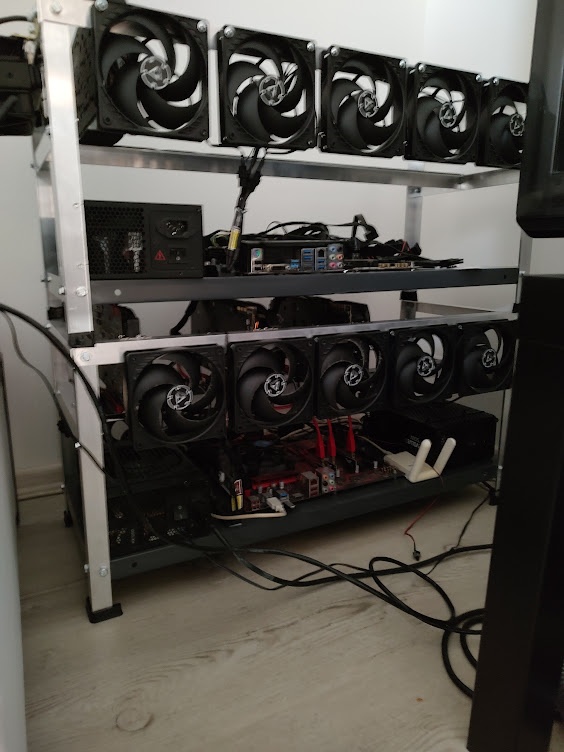 Mining farma 1500 MH/s na ETH - 85Kč za Mh