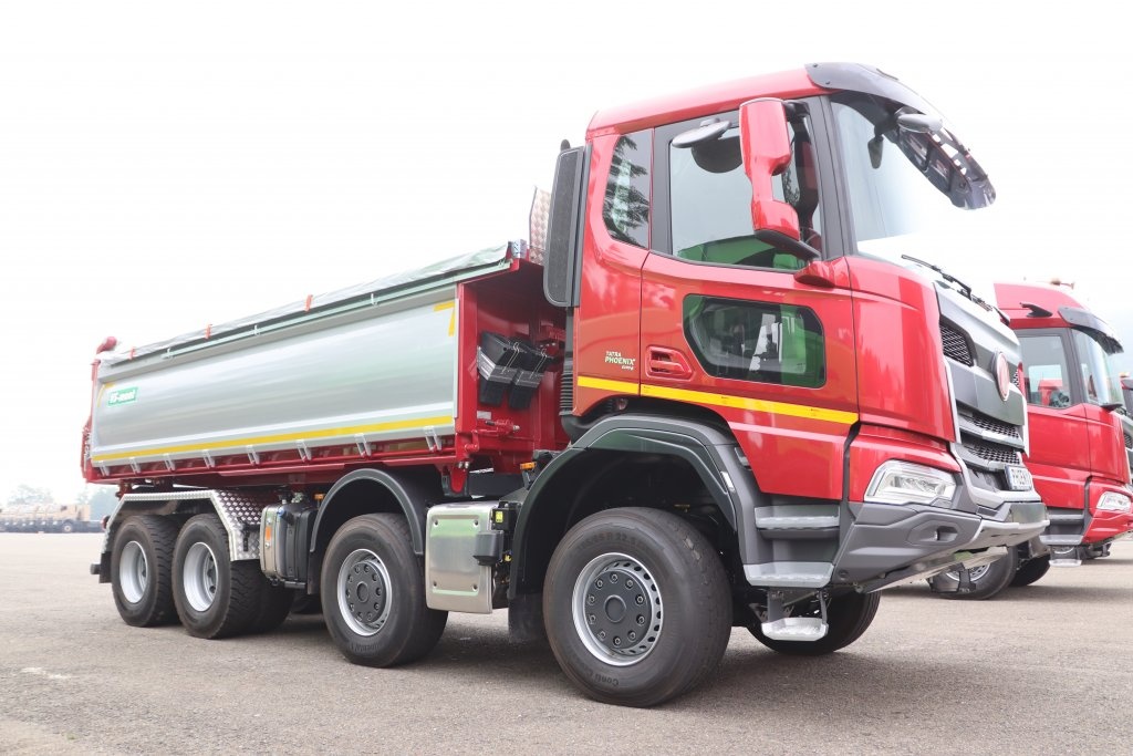 Nová "TATRA PHOENIX 2024" 8x6 a 8x8 S3 VS-mont - ZF TRAXON
