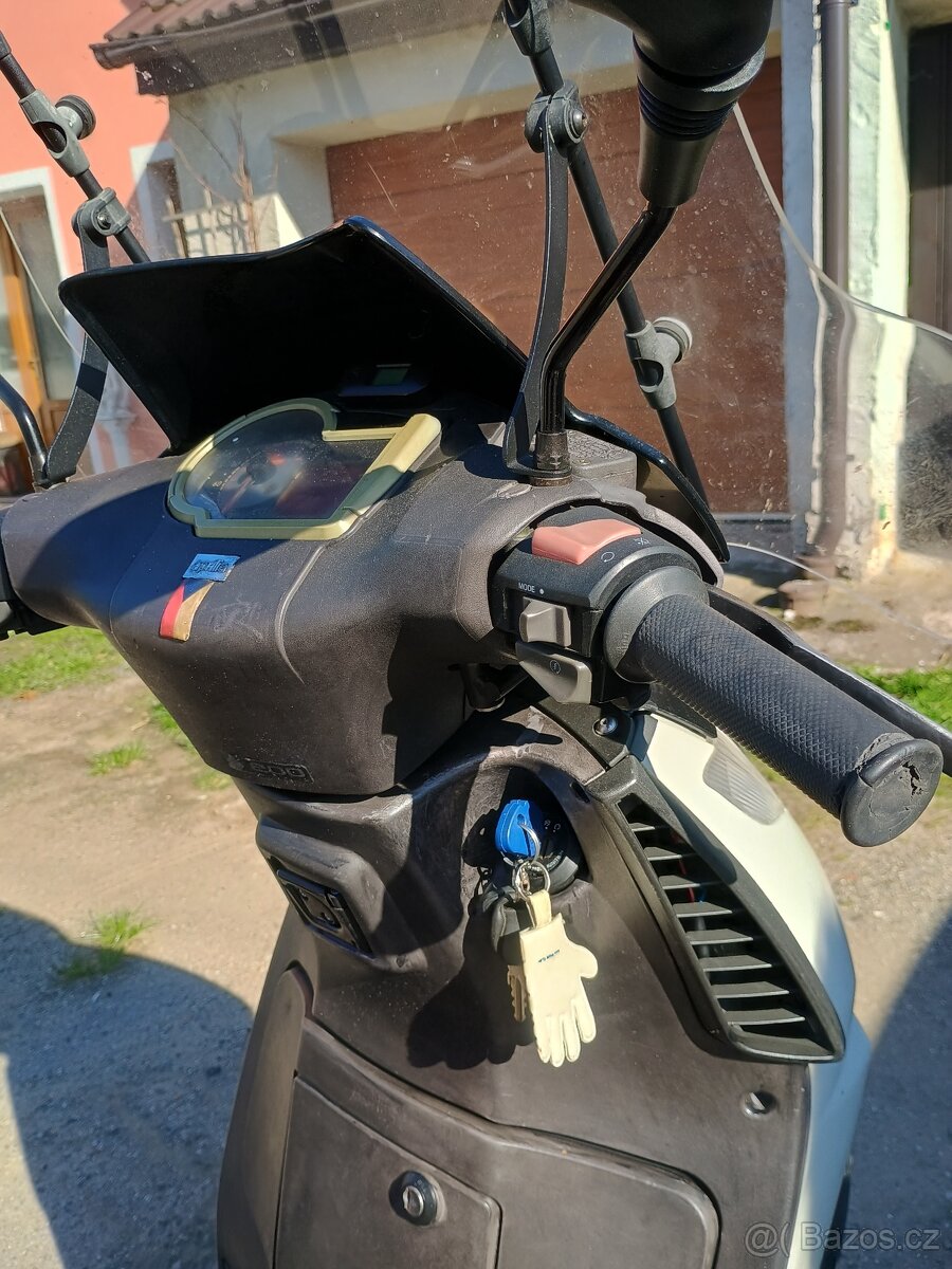 Motocykl Aprilia