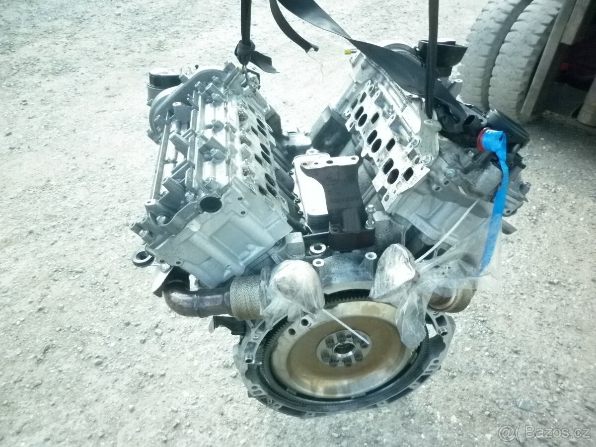 Mercedes-Benz GL x164 ml w164 motor na NÁHRADNÍ DÍLY
