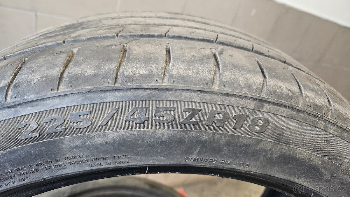 Pneumatiky /// 225/45 R18 /// Letní
